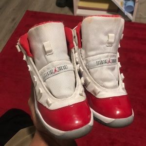 Jordan 11 cherry red